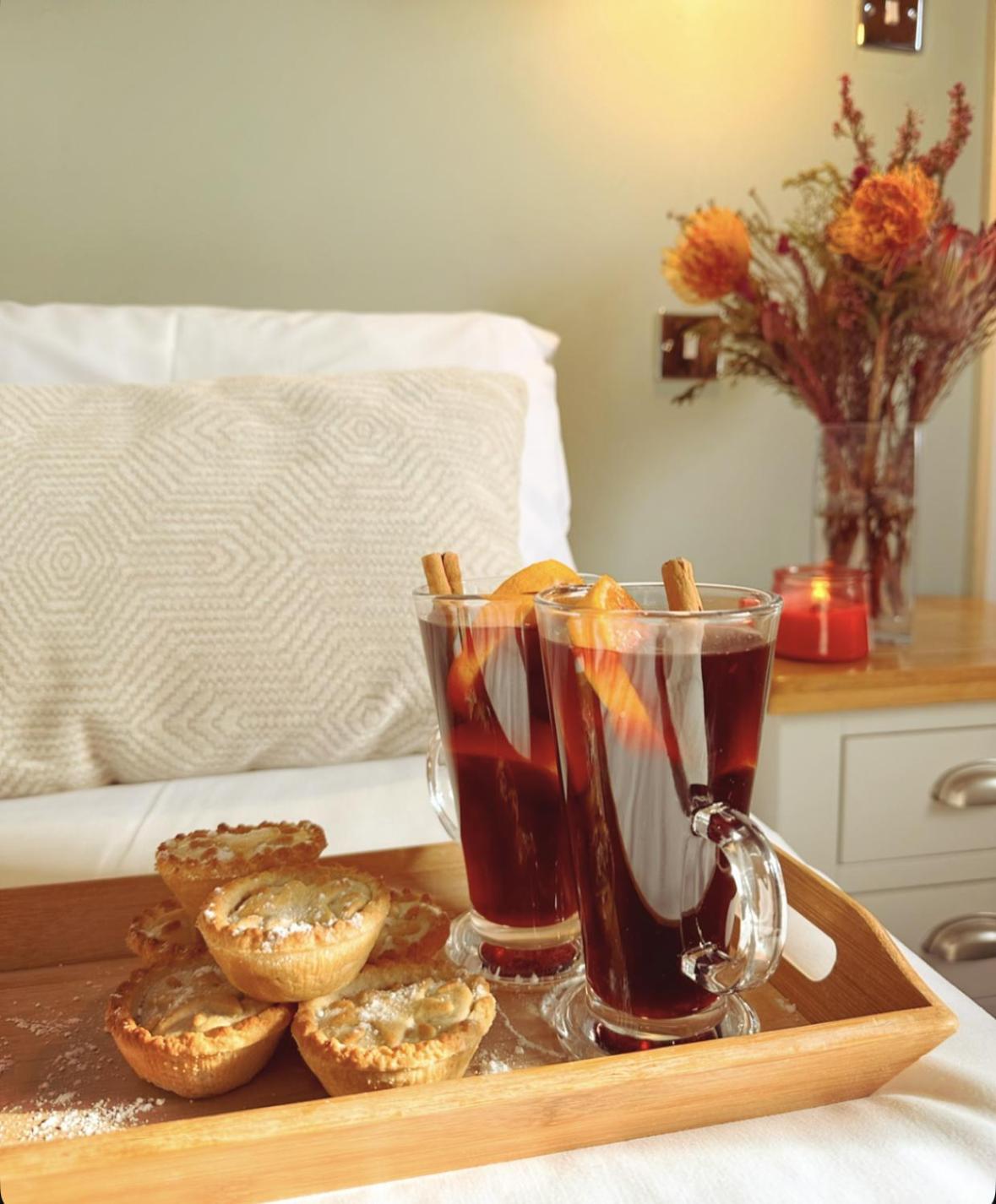 The Lansdowne Guest House Bourton-on-the-Water Exteriör bild Mulled wine